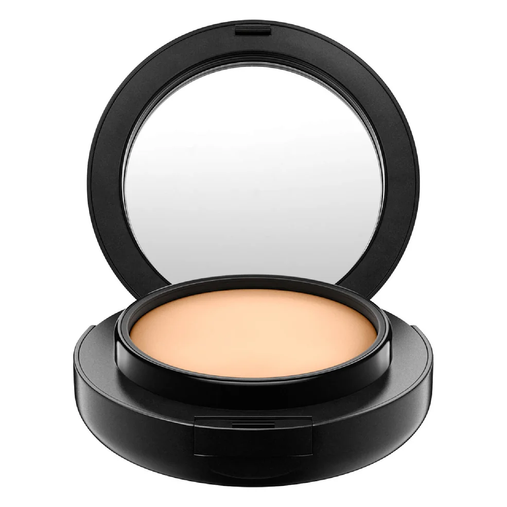 MAC Studio Tech Foundation (Various Shades) Image 1
