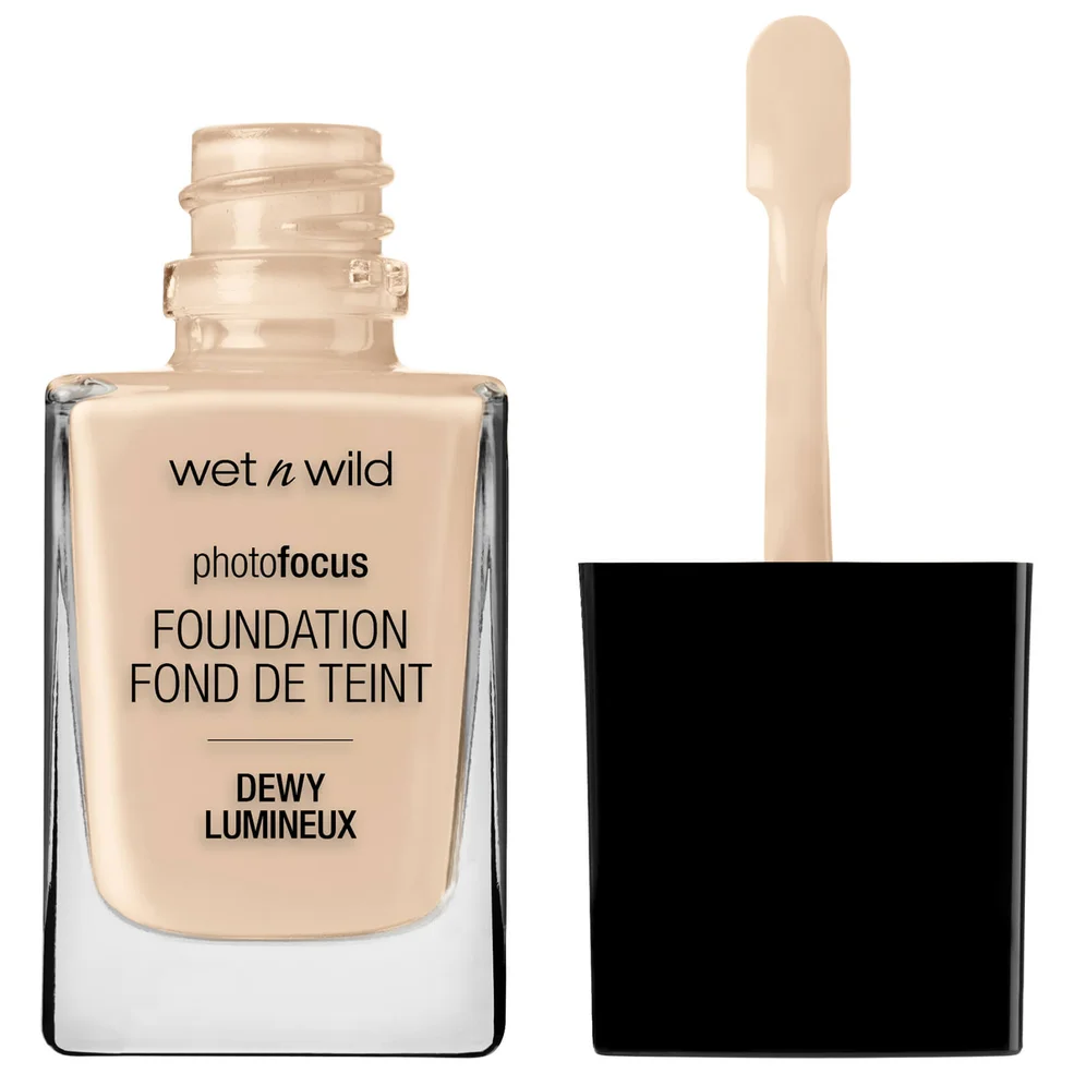 wet n wild Photo Focus Dewy Foundation (Various Shades) Image 1