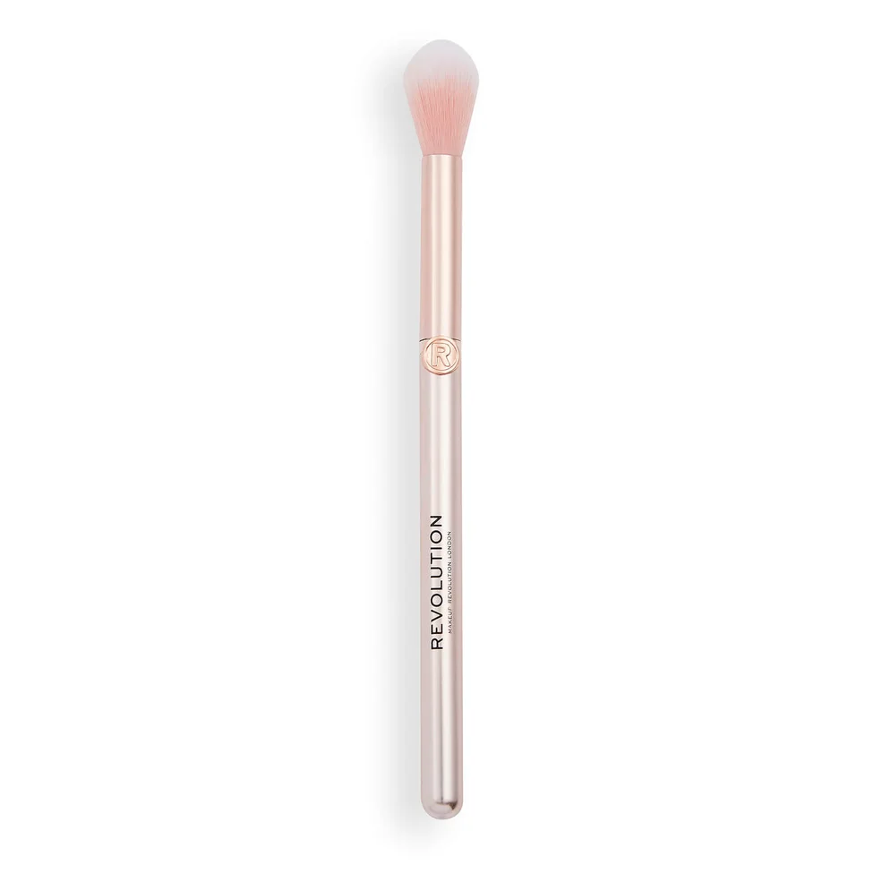 Makeup Revolution Create Fluffy Highlighter Brush R5 Image 1