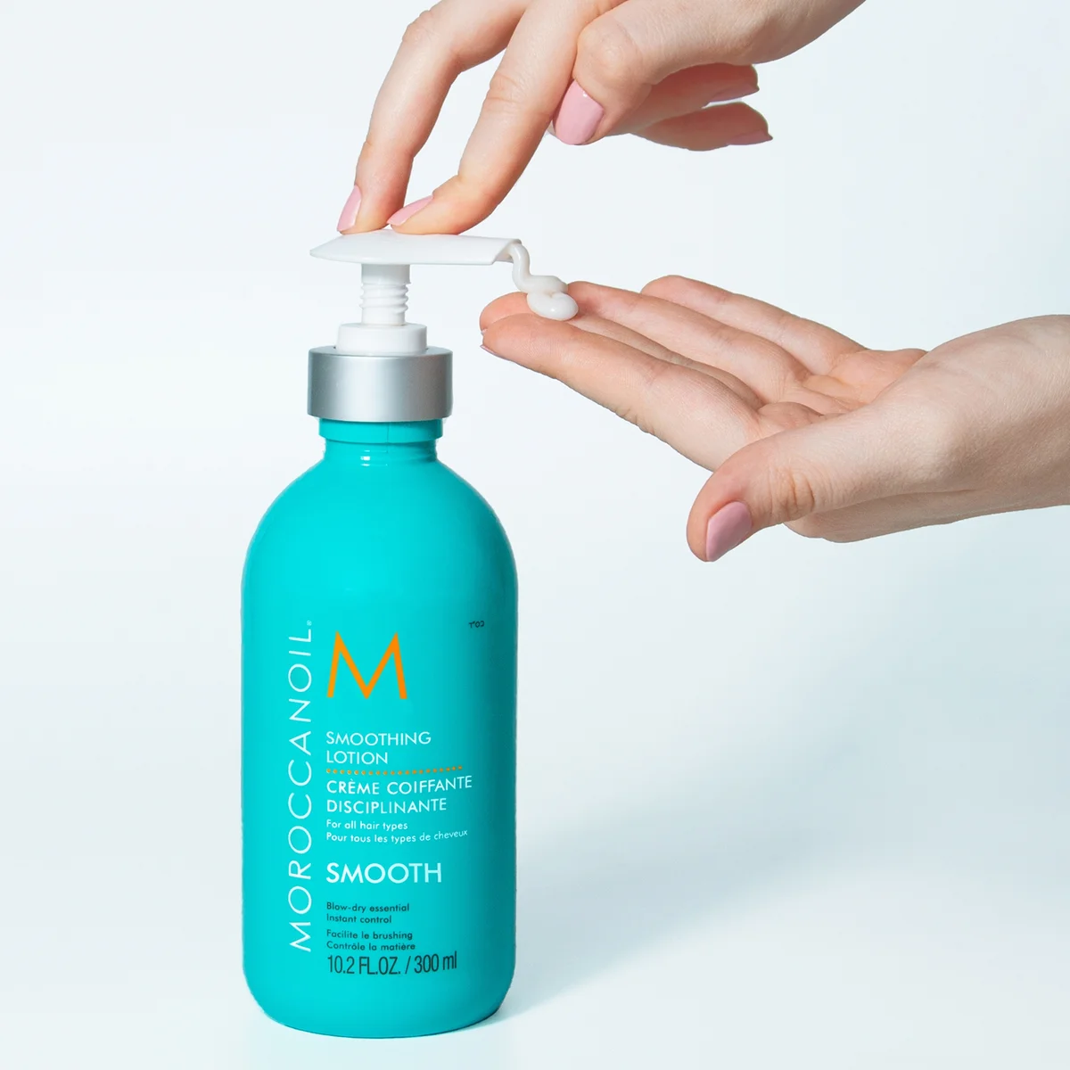 Moroccanoil Smoothing Lotion 300ml | LOOKFANTASTIC
