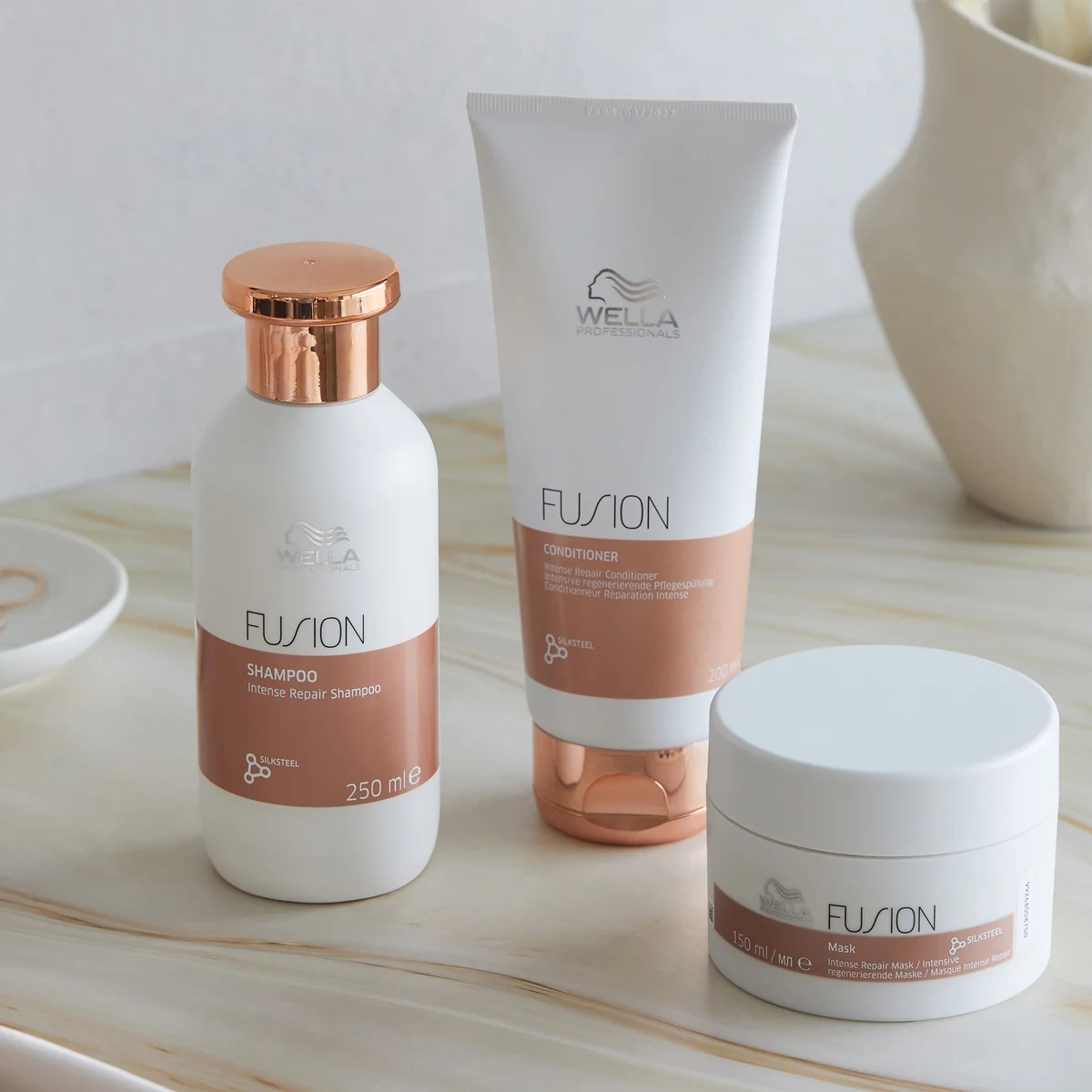 Wella Fusion Intense Repair Hair Mask - 150ml | Protection Against Hair Breakage And Damage 150ml 150 Ml Pack Of 1