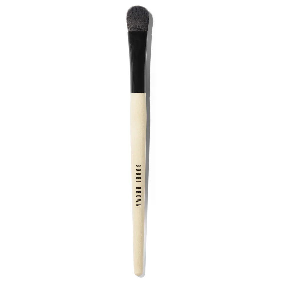 Bobbi Brown Eyesweep Brush Image 1