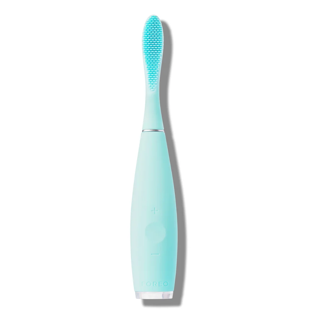 FOREO ISSA 2 Sensitive Set, Electric Sonic Toothbrush (Various Shades) Image 1