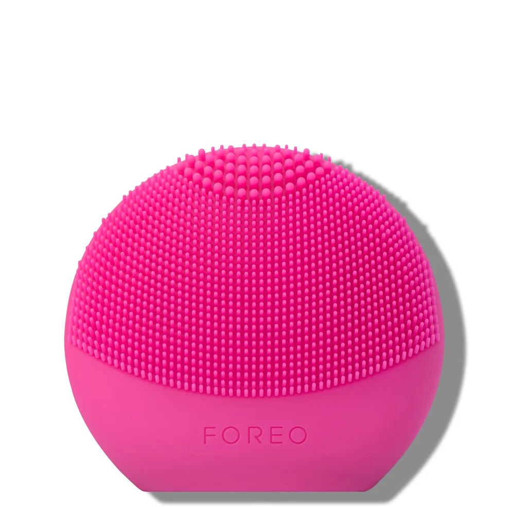 FOREO LUNA fofo Smart Facial Cleansing Brush - Fuchsia Image 1