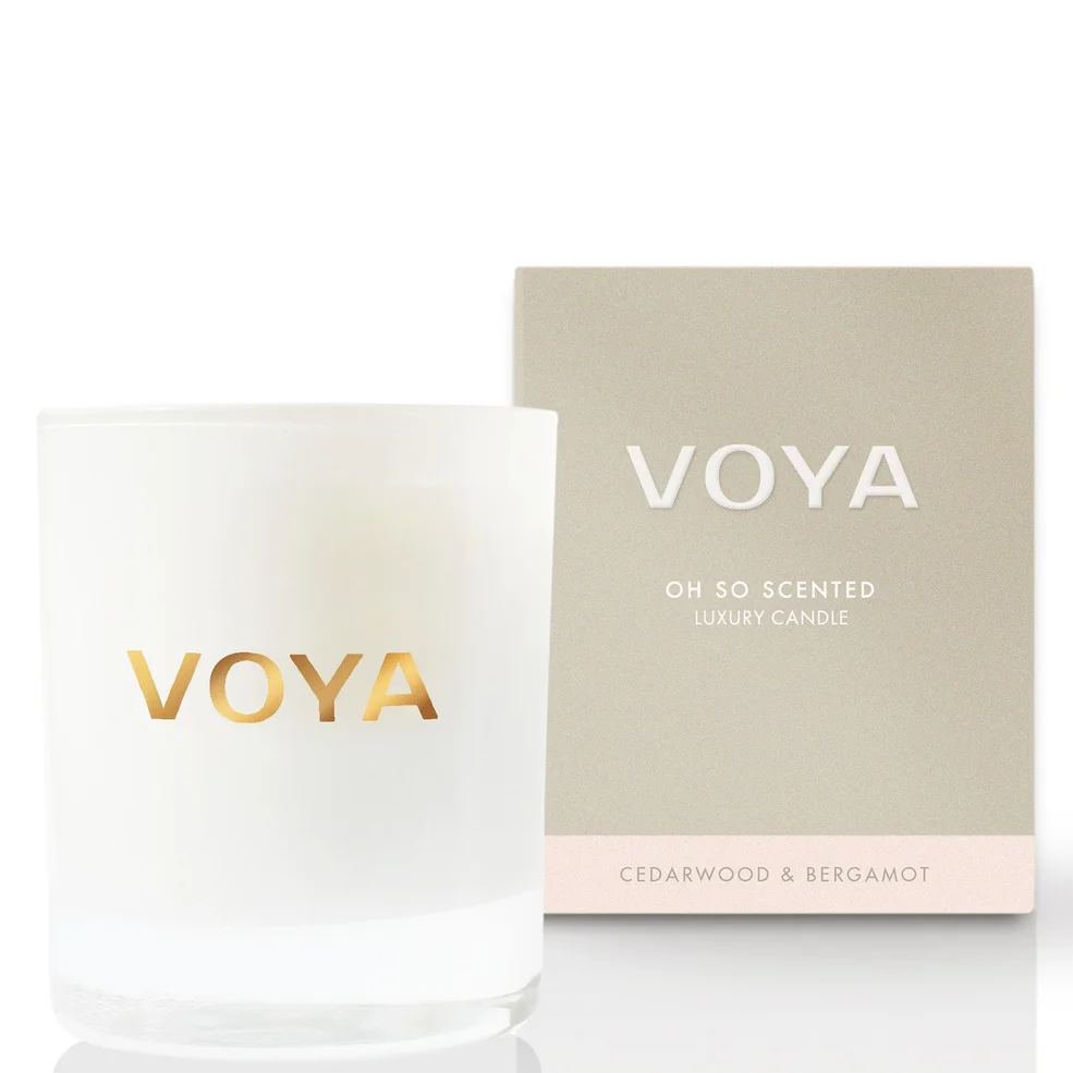 VOYA Luxury Scented Candle Cedarwood and Bergamot 20ml Image 1
