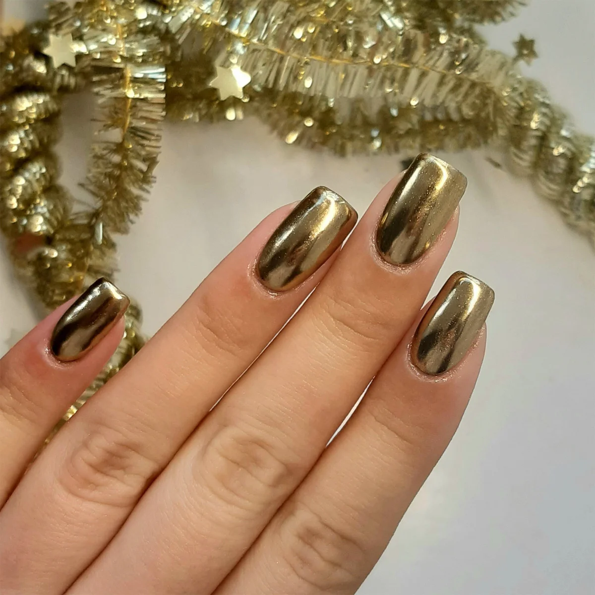 Mylee Cushion Powder Pen Gold LOOKFANTASTIC - Main Image