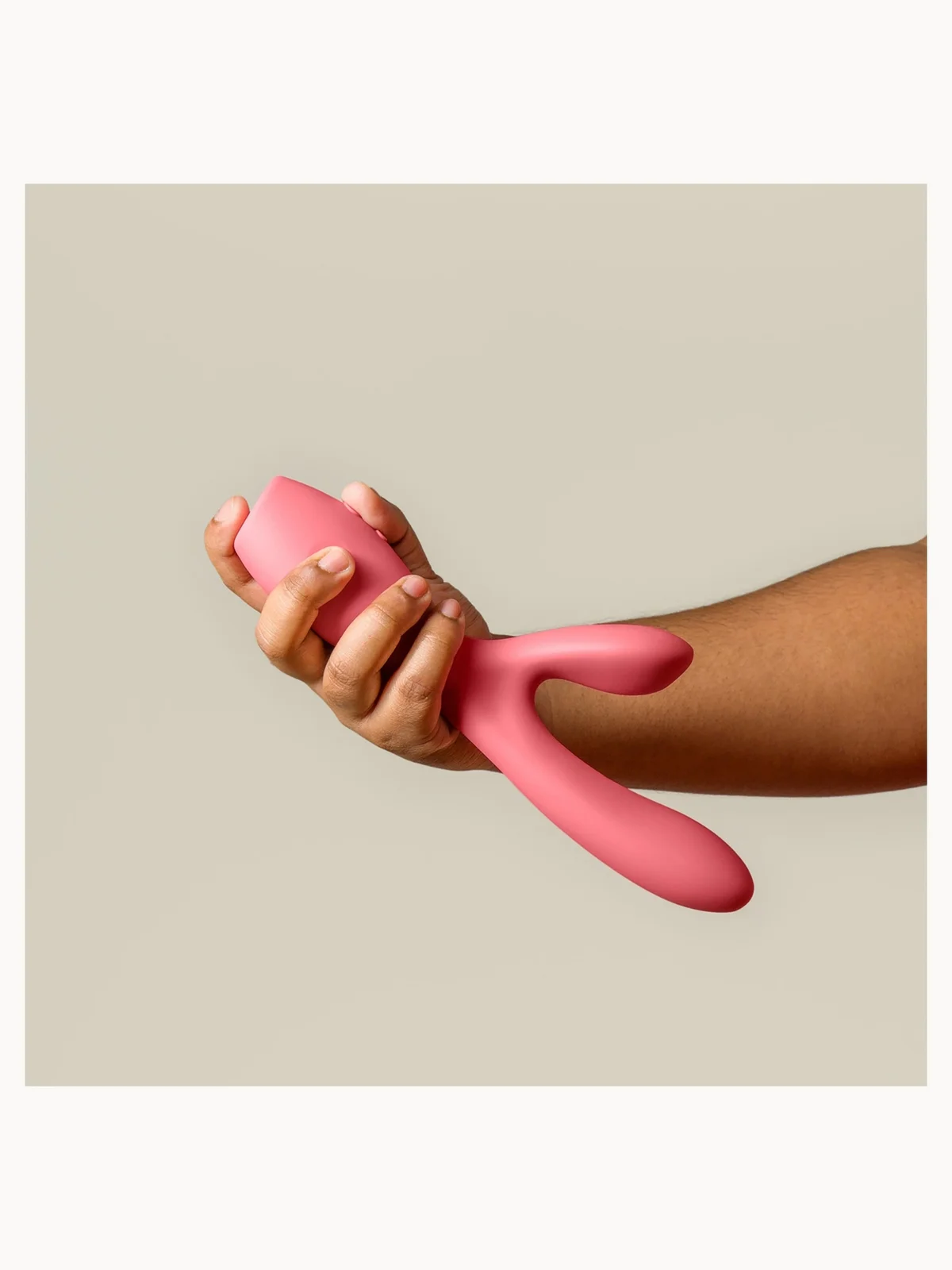 Smile Makers - The Artist | LOOKFANTASTIC Smile Makers - The Artist | LOOKFANTASTIC