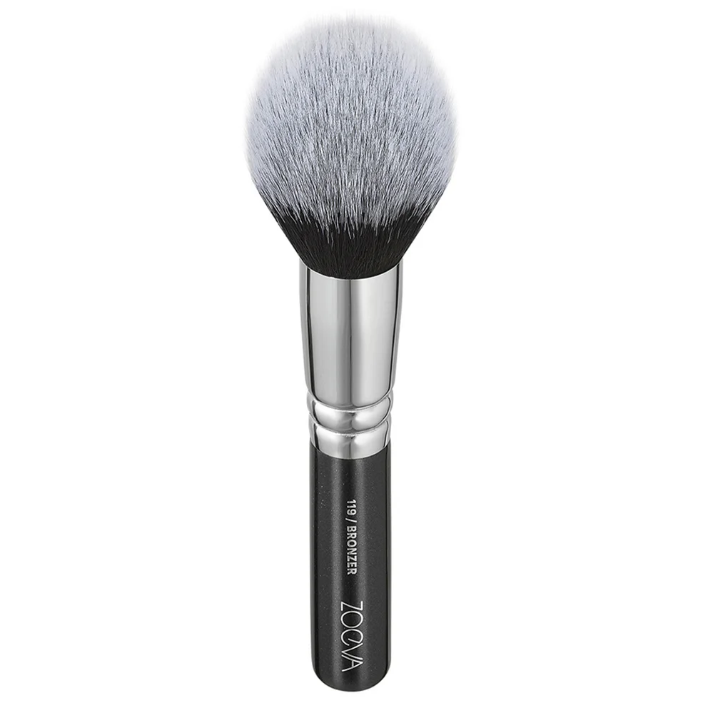 ZOEVA 119 Vegan Bronzer Brush Image 1