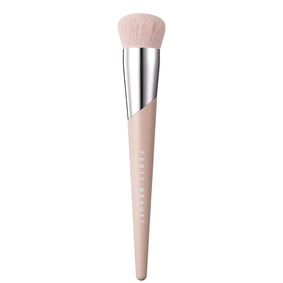 Fenty Beauty Kabuki-Buff Foundation Brush - 115 Image 1