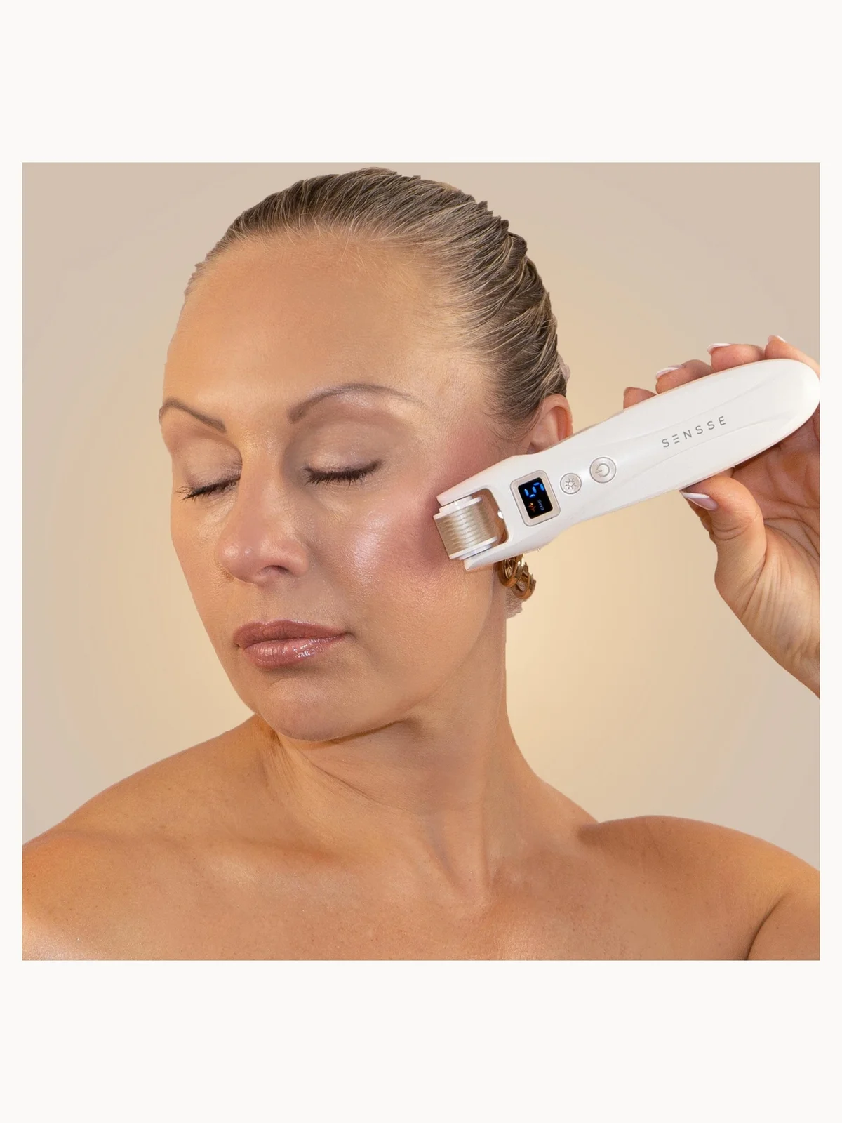 Excel Skin Care LED Vibrating Derma Roller – 1.00mm Micro Needle With Red Light