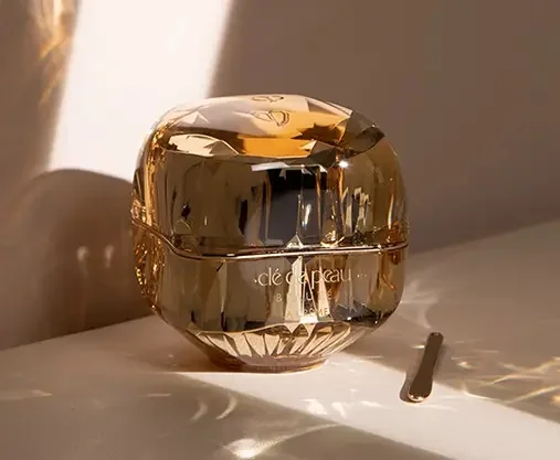 Clé de Peau Moisturisers